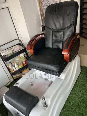 Pedicure Massaging Chair