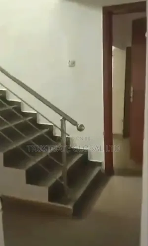 5bdrm Duplex in Maitama for sale
