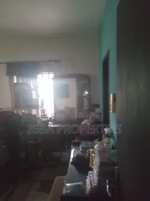 3bdrm Block of Flats in Lsdpc Adekunle for sale