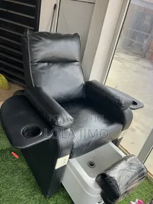 Pedicure Chair and Bowl