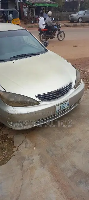 Toyota Camry 2006 Silver