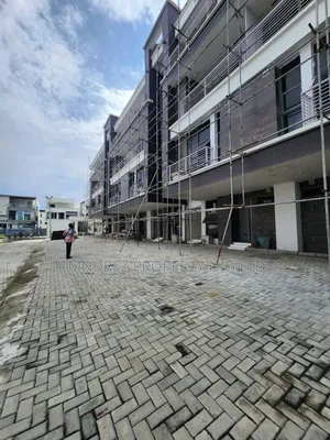 2bdrm Duplex in Osapa london for rent