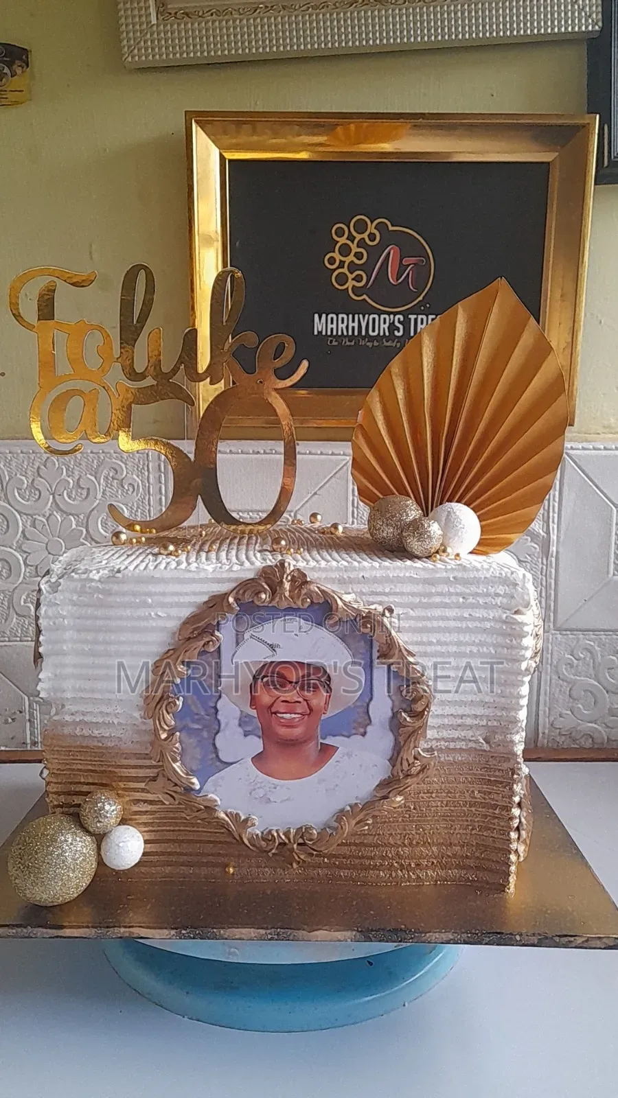 Custom Cakes