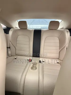 Mercedes-Benz C300 Base 4Matic Coupe AWD (2.0L 4cyl 7A) 2017 Red