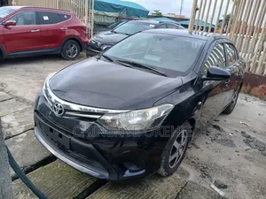 Toyota Yaris 2015 Black