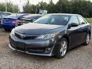 Toyota Camry SE Sport 4dr Sedan (2.5L 4cyl 6A) 2014 Gray