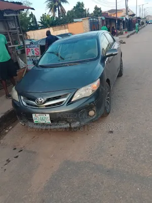 Toyota Corolla 2009 Gray