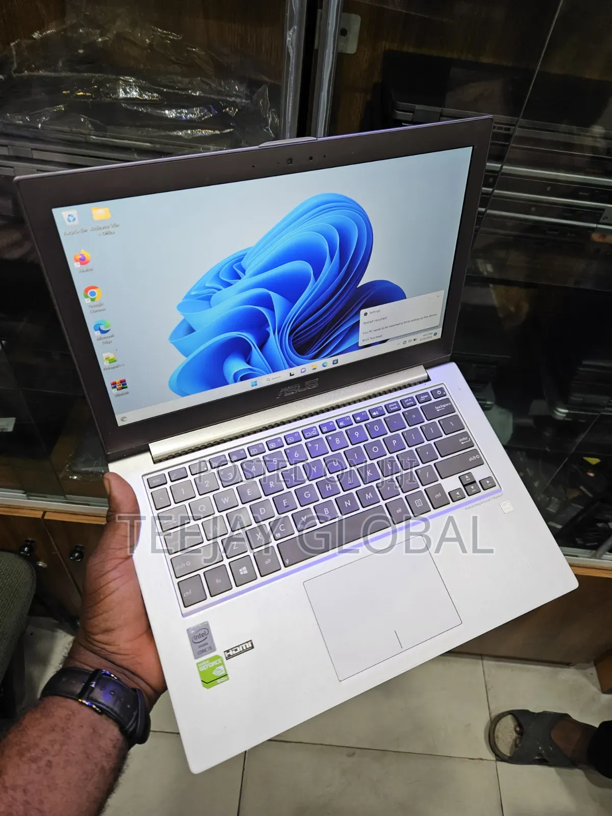 Laptop Asus ZenBook UX32A 12GB Intel Core i5 SSD 256GB