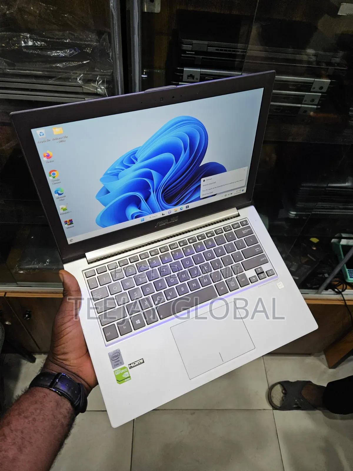 Laptop Asus ZenBook UX32A 12GB Intel Core i5 SSD 256GB