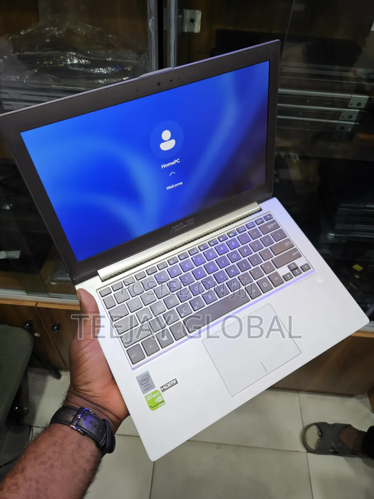 Laptop Asus ZenBook UX32A 12GB Intel Core i5 SSD 256GB