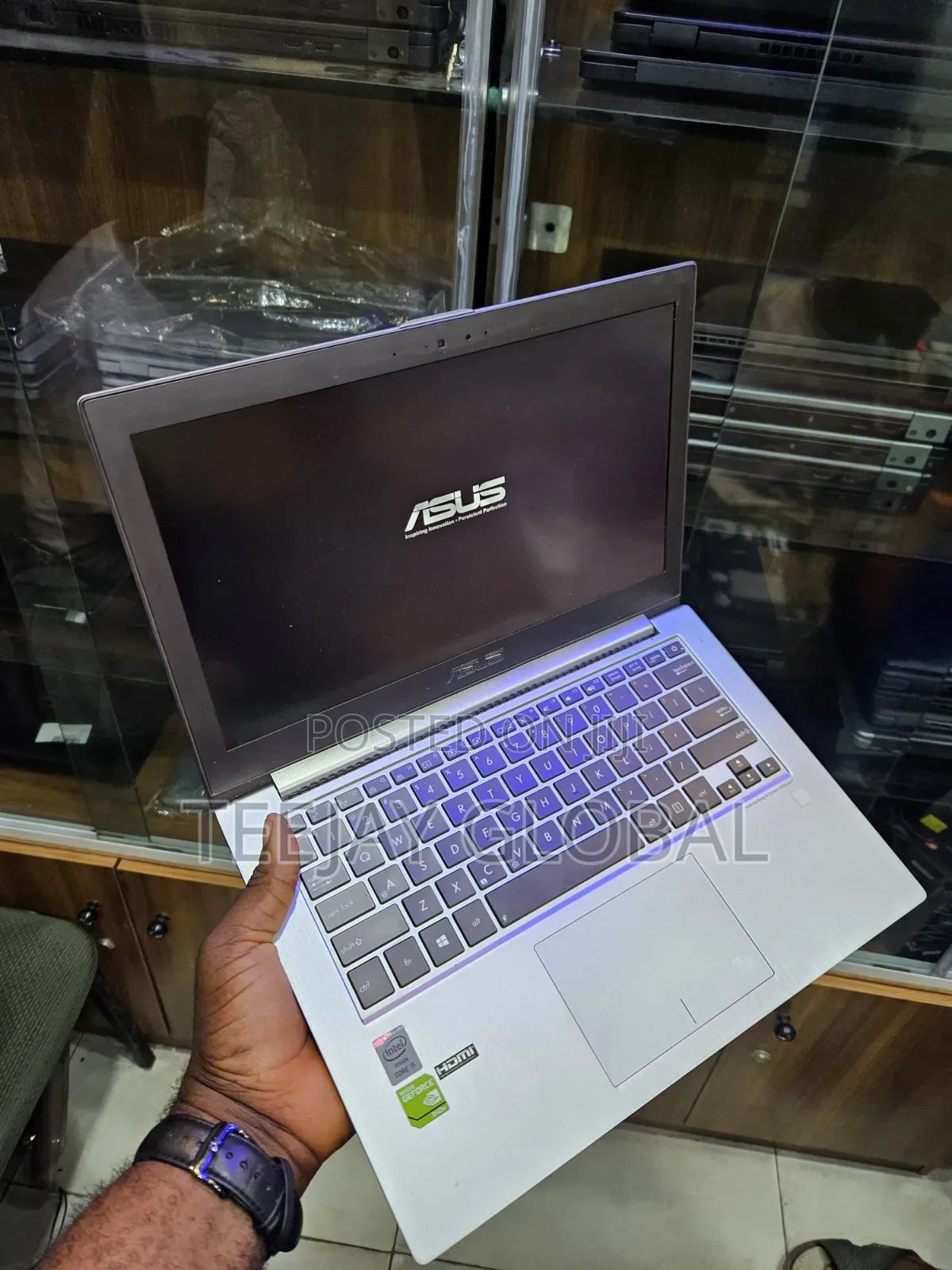 Laptop Asus ZenBook UX32A 12GB Intel Core i5 SSD 256GB