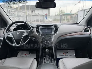 Hyundai Santa Fe SE Ultimate AWD 2017 Silver