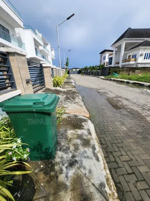 3bdrm Duplex in Osapa london for rent