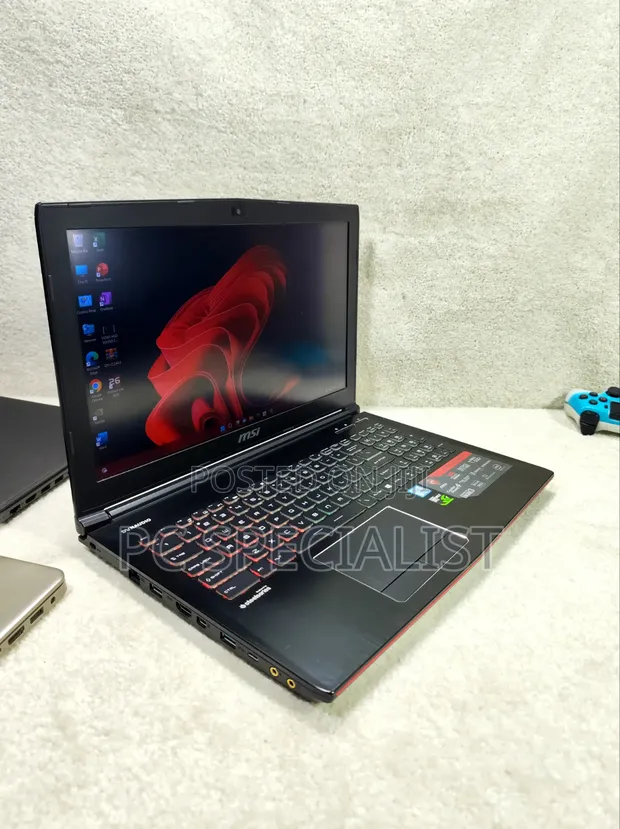 Laptop MSI GE62VR 7RF Apache Pro 16GB Intel Core i7 HDD+SSD 1T
