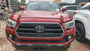 Toyota Tacoma 2017 Red