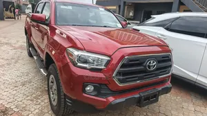 Toyota Tacoma 2017 Red