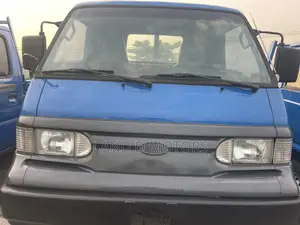 Mitsubishi L300 2000 Blue