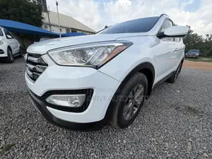 Hyundai Santa Fe SE AWD 2016 White