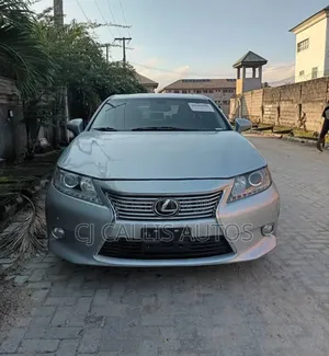 Lexus ES 2013 Silver