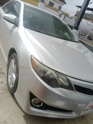Toyota Camry 2012 Silver