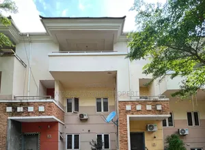 5bdrm Townhouse / Terrace in Apo By Cedar Crest for rent