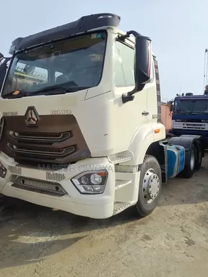Howo Sinotruk Tractor Head With 10tyres