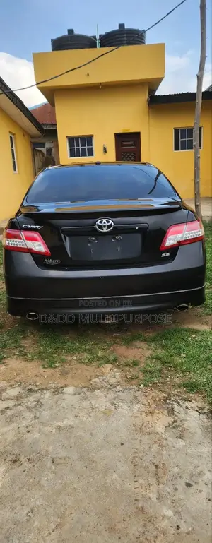 Toyota Camry SE 4dr Sedan (2.5L 4cyl 6A) 2011 Black