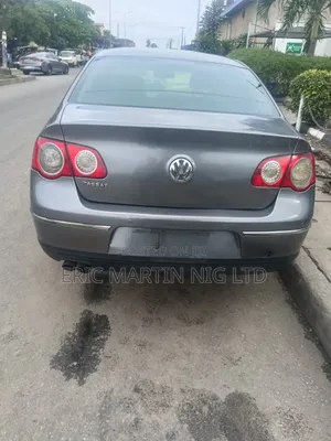 Volkswagen Passat 2008 Gray