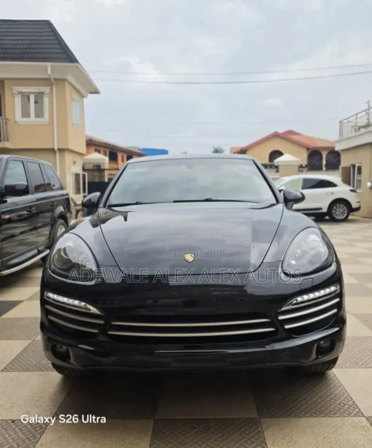 Porsche Cayenne 2013 Black