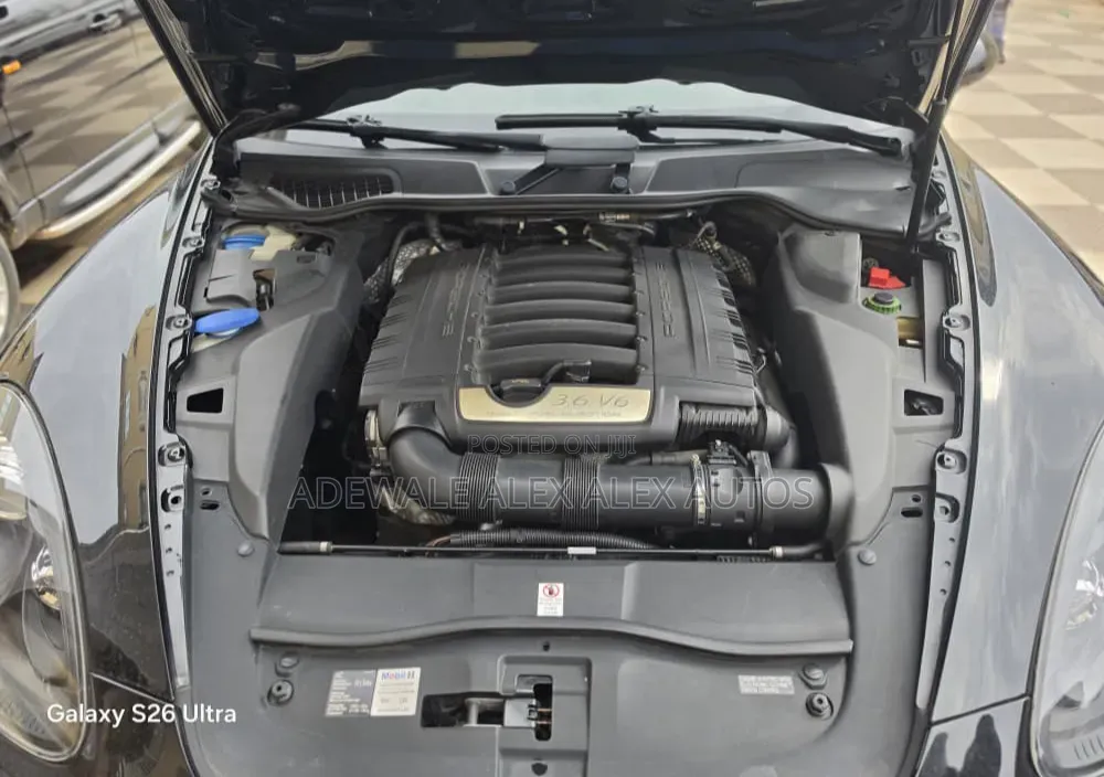 Porsche Cayenne 2013 Black
