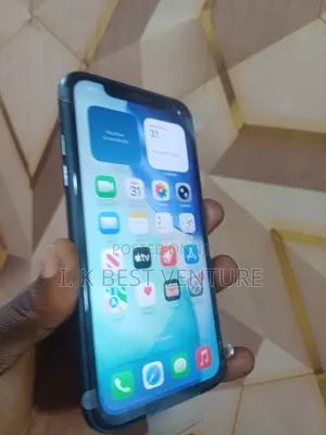 Apple iPhone 11 64 GB Black