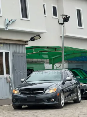 Mercedes-Benz C300 2009 Black