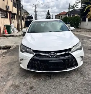 Toyota Camry SE 4dr Sedan (2.5L 4cyl 6A) 2015 Black