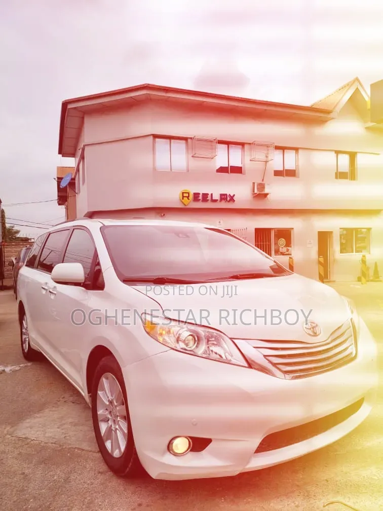 Executive Sienna for Rent
