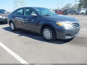Toyota Camry 2011 Gray