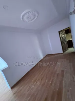 3bdrm Bungalow in Okebadan Estate, Akobo for rent
