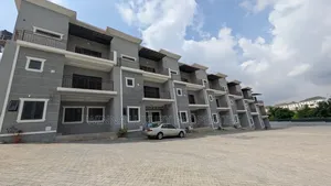 20bdrm Townhouse / Terrace in Gudu for rent