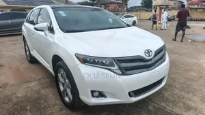 Toyota Venza 2013 White