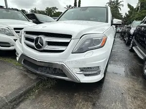 Mercedes-Benz GLK-Class 350 4MATIC 2014 White