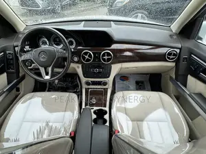 Mercedes-Benz GLK-Class 350 4MATIC 2014 White
