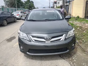 Toyota Corolla 2013 Gray