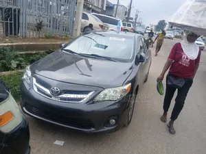 Toyota Corolla 2013 Gray
