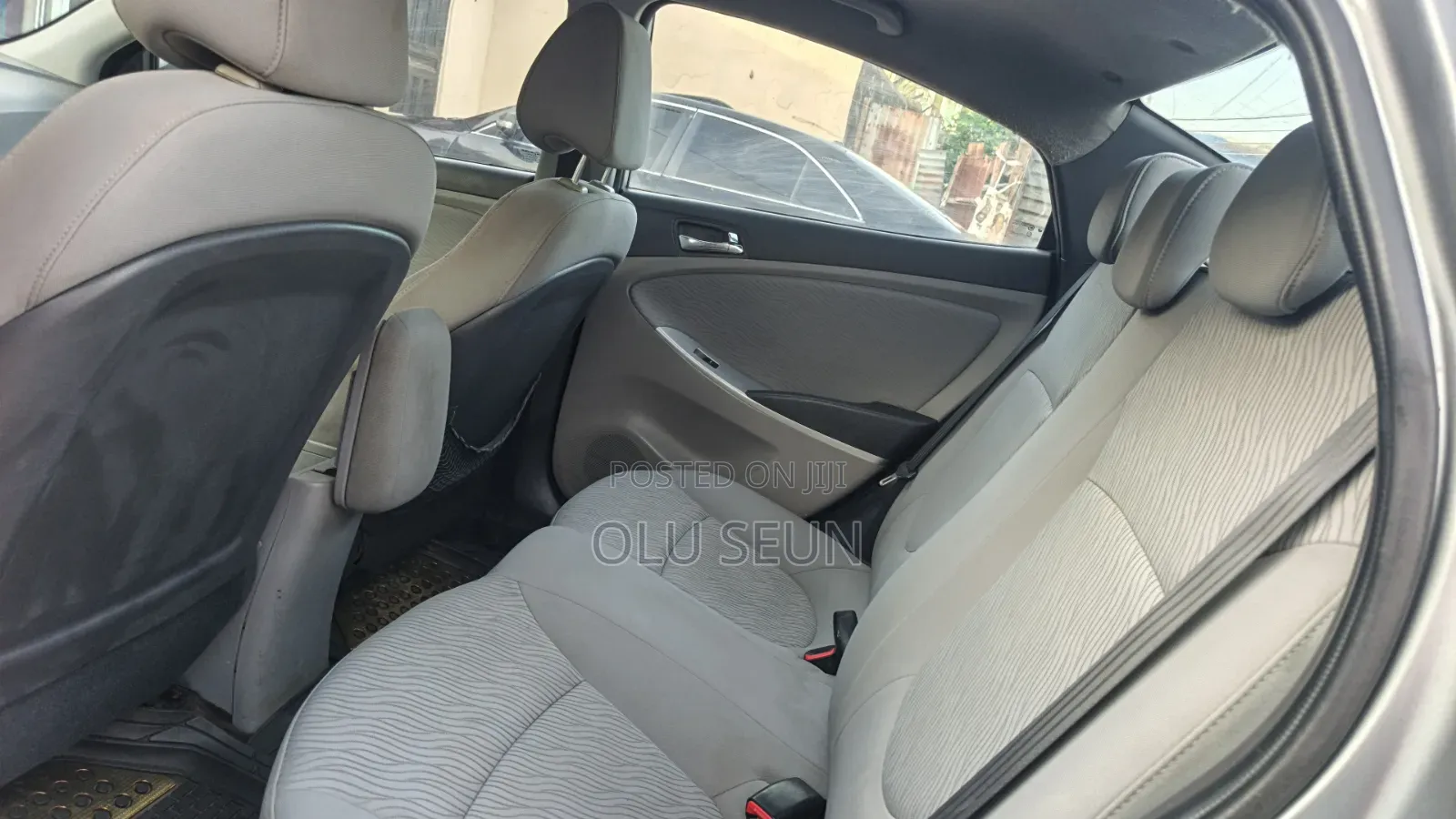 Hyundai Accent SE Automatic 2012 Silver
