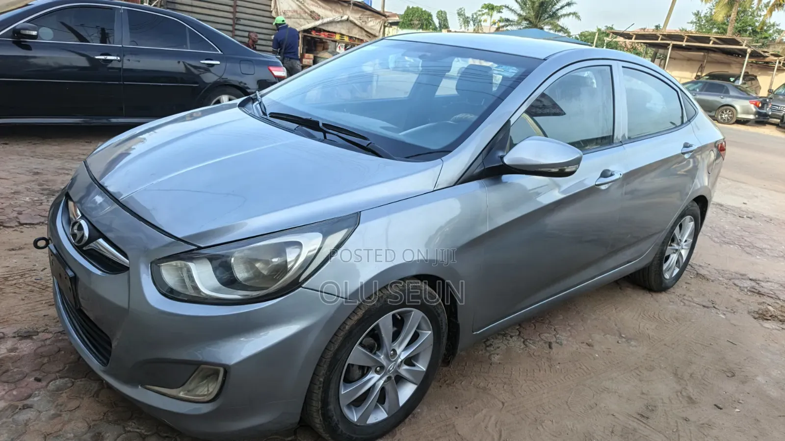 Hyundai Accent SE Automatic 2012 Silver