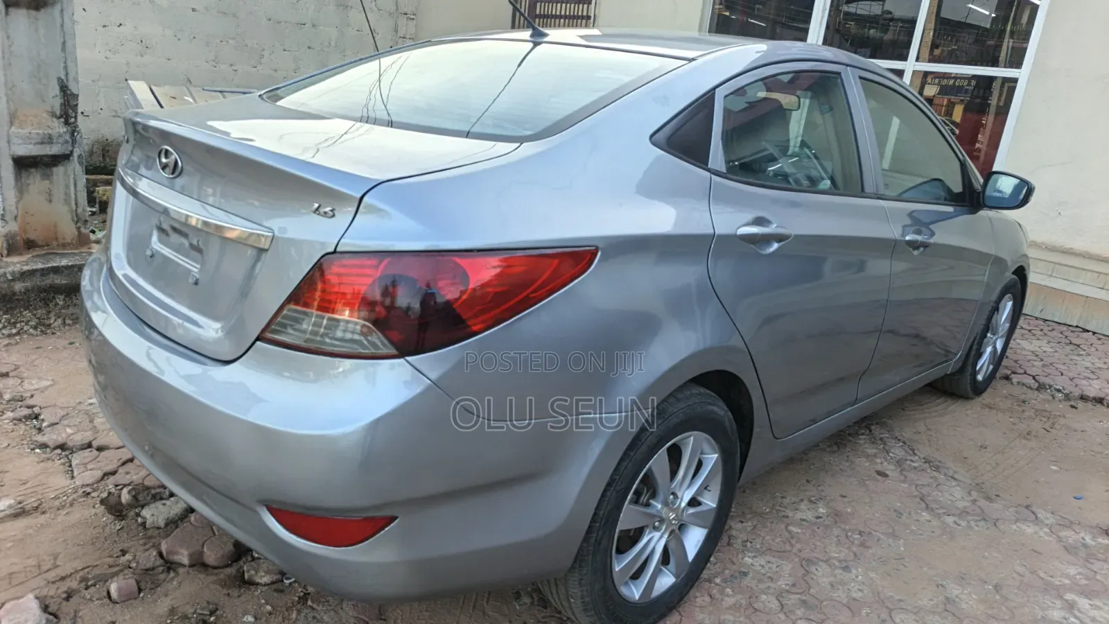 Hyundai Accent SE Automatic 2012 Silver