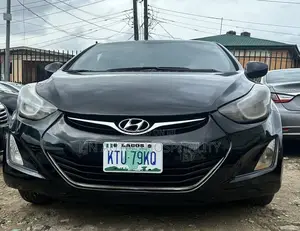 Hyundai Elantra SE Sedan FWD (1.8L 4cyl 6A) 2016 Black
