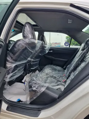Toyota Camry 2016 White