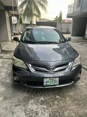 Toyota Corolla 2010 Gray