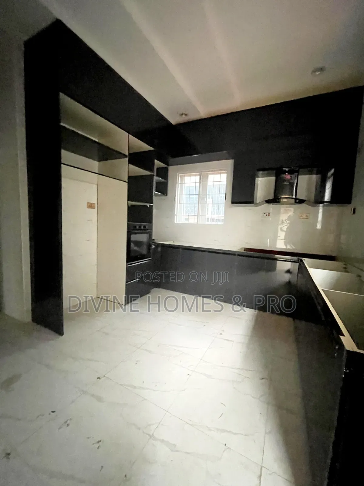 4bdrm Duplex in Lugbe District for rent