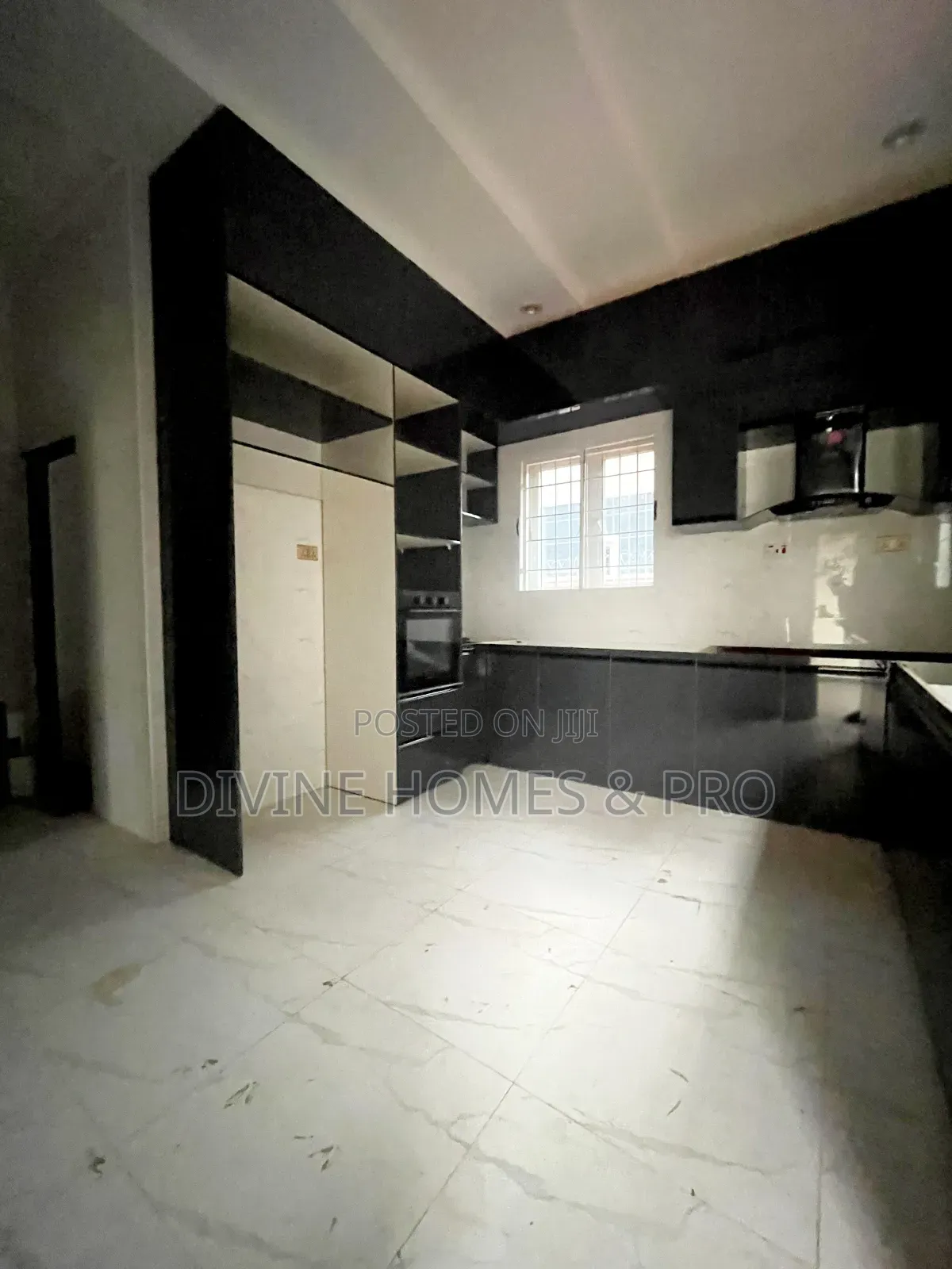 4bdrm Duplex in Lugbe District for rent